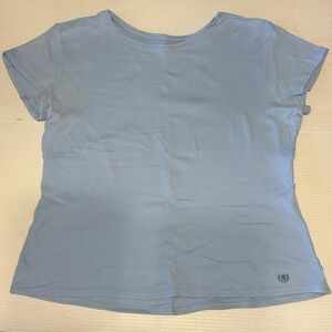 Izod Women's Blue T-Shirt